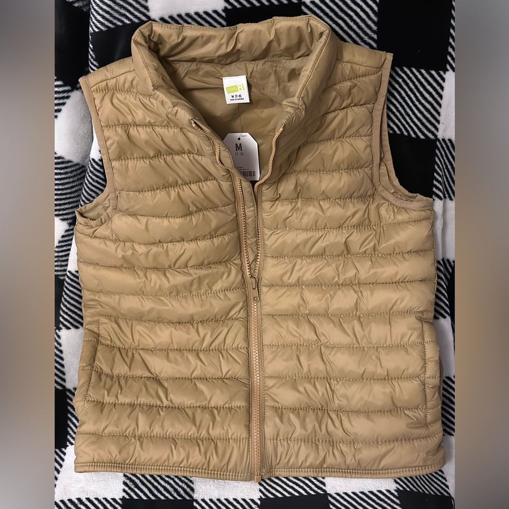 Boys size M 7-8 Crazy 8 Vest